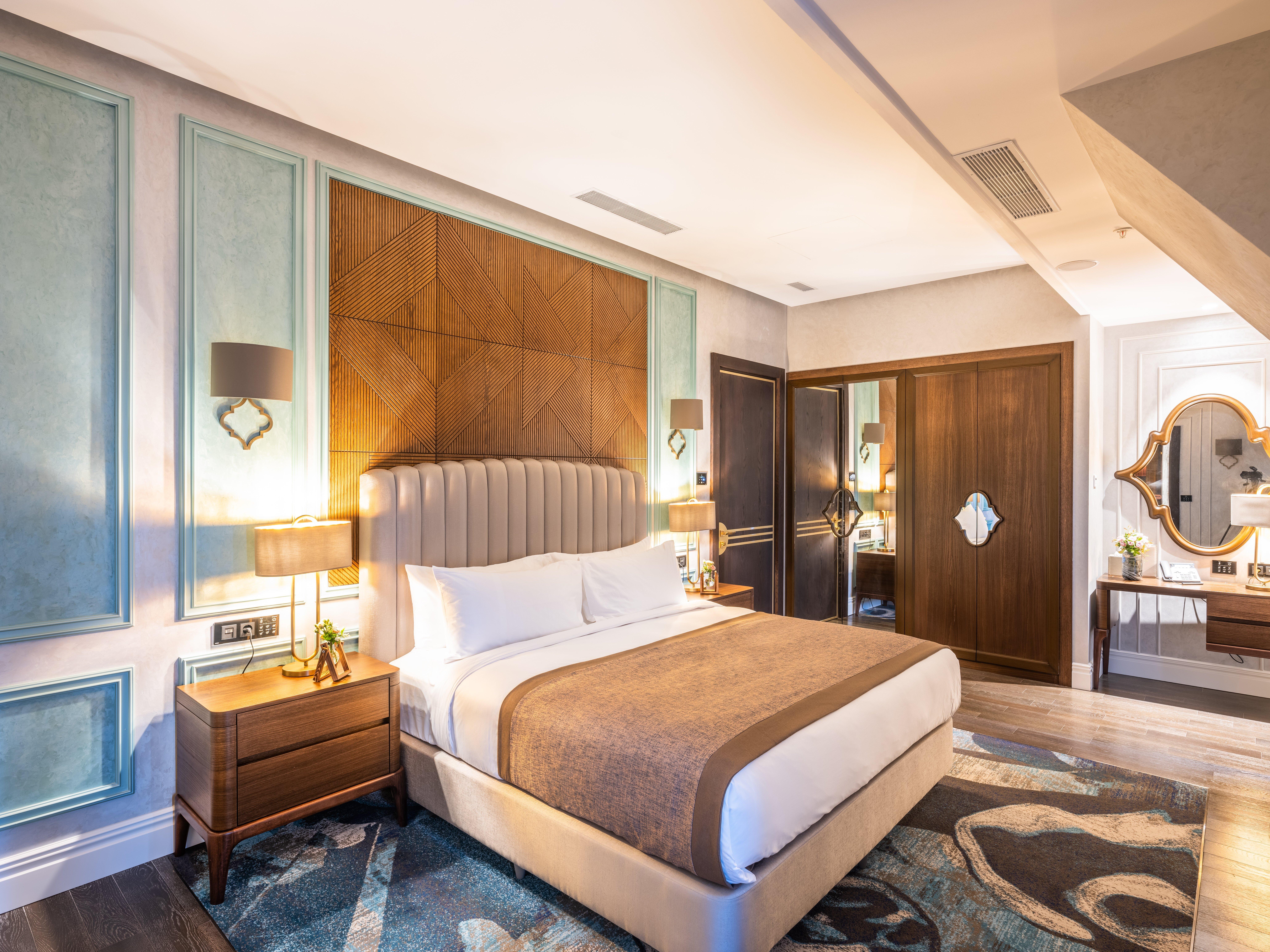Intercontinental Baku By Ihg Hotel Exterior photo A bedroom at the hotel