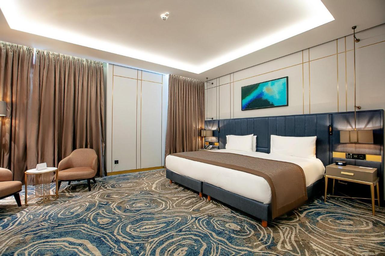 Intercontinental Baku By Ihg Hotel Exterior photo Deluxe Room